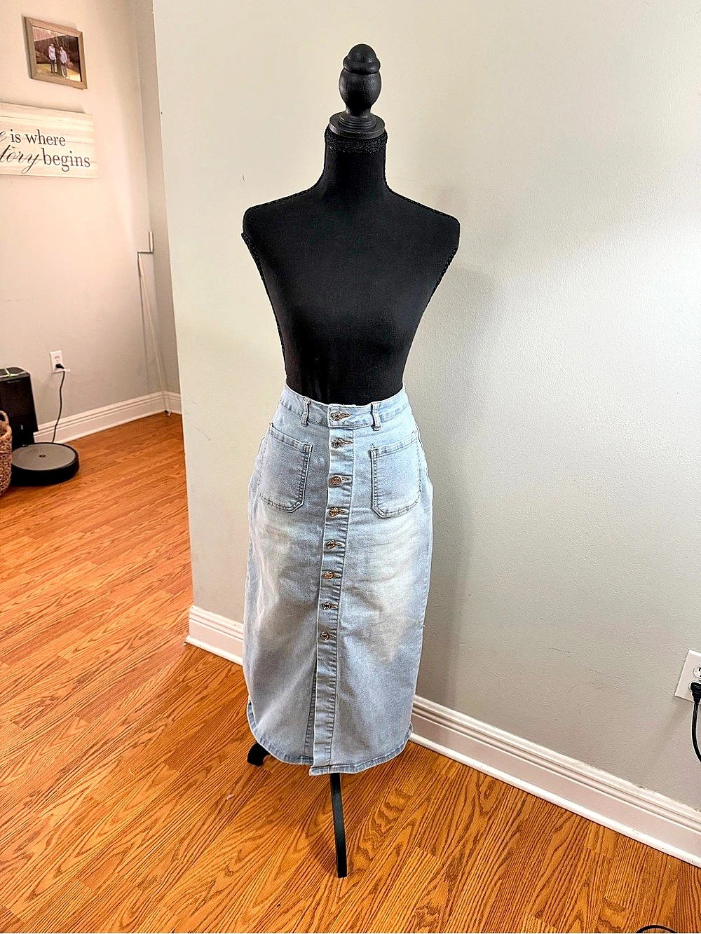 Denim Midi Skirt in Blue Like New - Size Medium